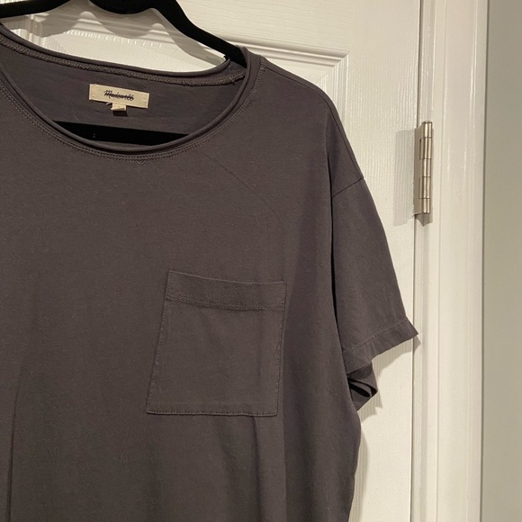 NWOT Madewell Size XS Charcoal Gray Short Sleeve Crew Split Hem Pocket Tee Shirt - Picture 5 of 11